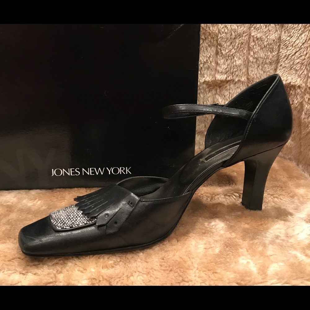 Size 11- Jones New York heel w/ ankle strap